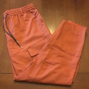 Fashionova “Call me cargo twill joggers” in Rust